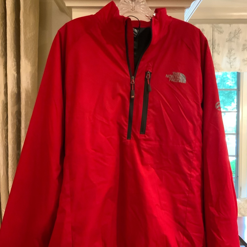 NWOT - Men’s The North Face Summit Series - Quarter Zip - Size Large